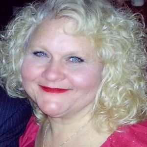 Meet your Posher, Annie